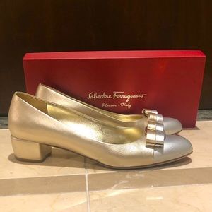 Salvatore Ferragamo flats - shoes - gold and silver